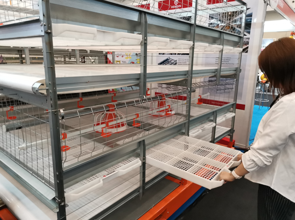 Plastic floor for broiler cage Plastic floor for broiler cage